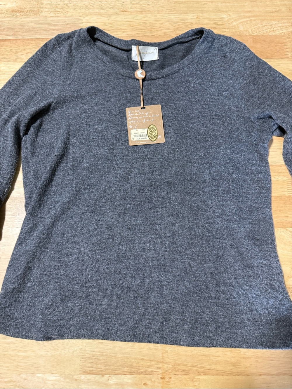 Johnny Becca Women’s Gray Ruffle Sleeve Top Size Small NWT